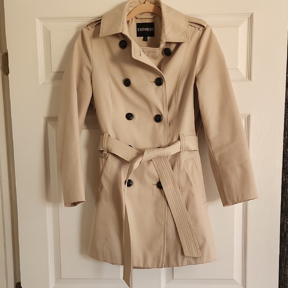Express Women's Beige Double-Breasted Trench Coat - Picture 3 of 7